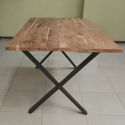 Valgomojo stalas, akacijos ir mango mediena, 150x80x75 cm.