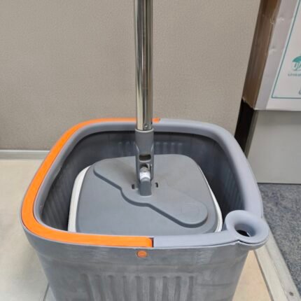 Plovimo kibiras su šluoste.