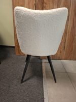 Balta buklė medžiagos kėdė