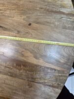 Akacijos ir mango medžio apvalus stalas, 119x119x76 cm.