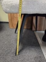 Balta buklė medžiagos kėdė