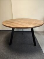 Akacijos ir mango medžio apvalus stalas, 119x119x76 cm.